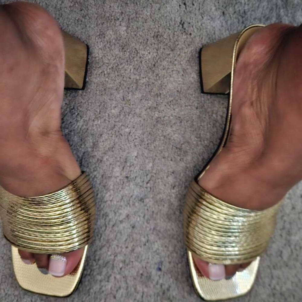 Elegant Gold Women's Heels